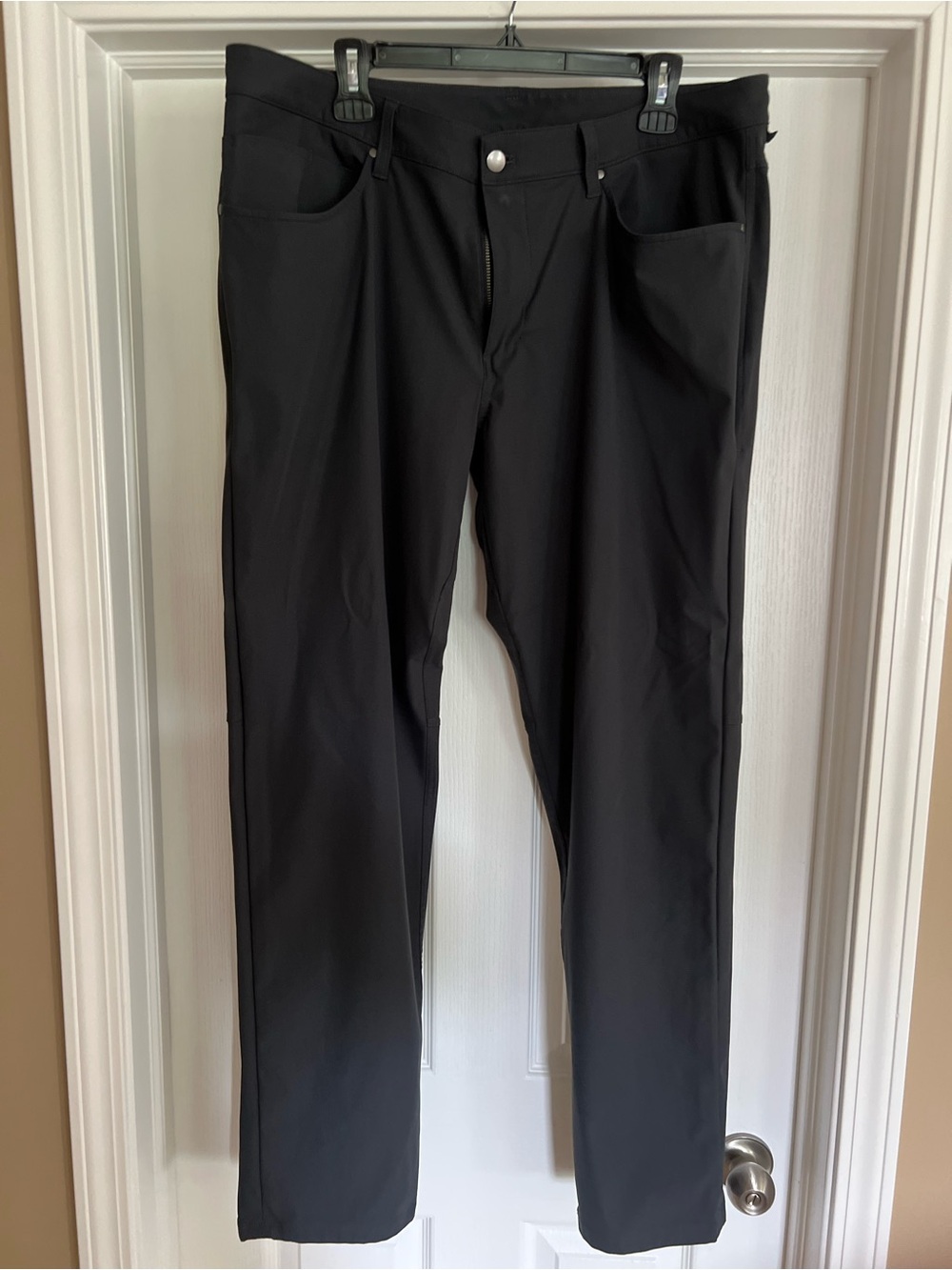 Lululemon ABC Classic 5 Pocket Pants Mens Straight-Leg Pants. Charcoal. 38x34.